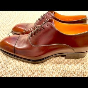 BRAND NEW! Louis Vuitton men’s brown Size 9 calfskin leather shoes.